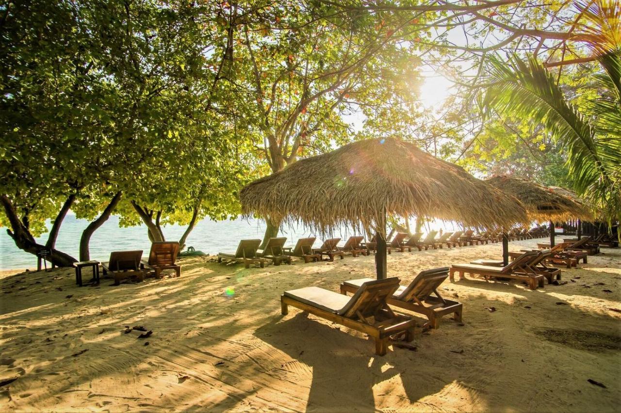 Sevenseas Resort Koh Kradan Bagian luar foto