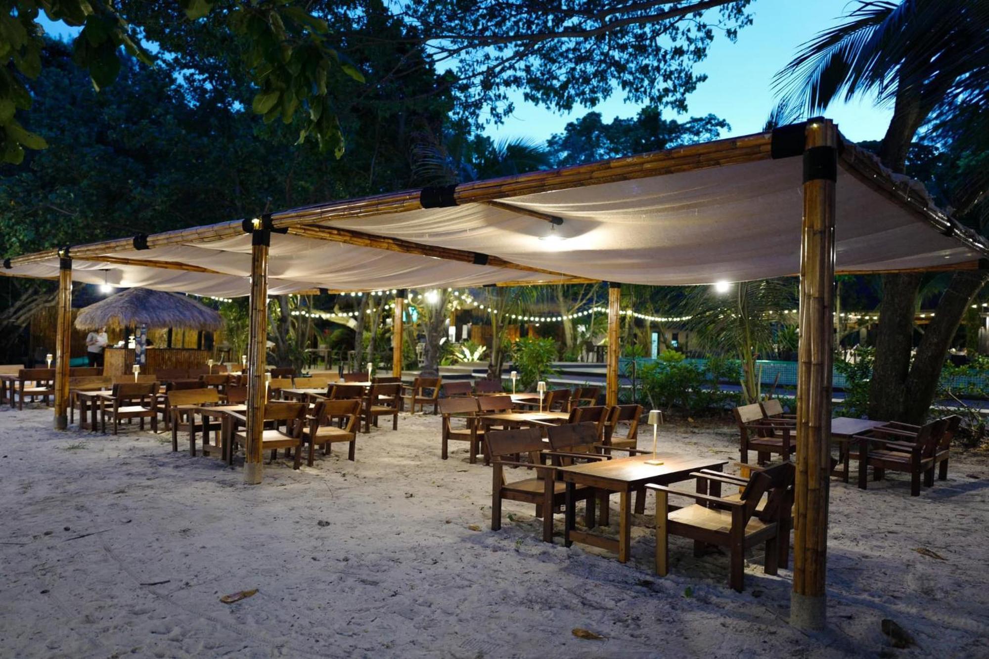 Sevenseas Resort Koh Kradan Bagian luar foto